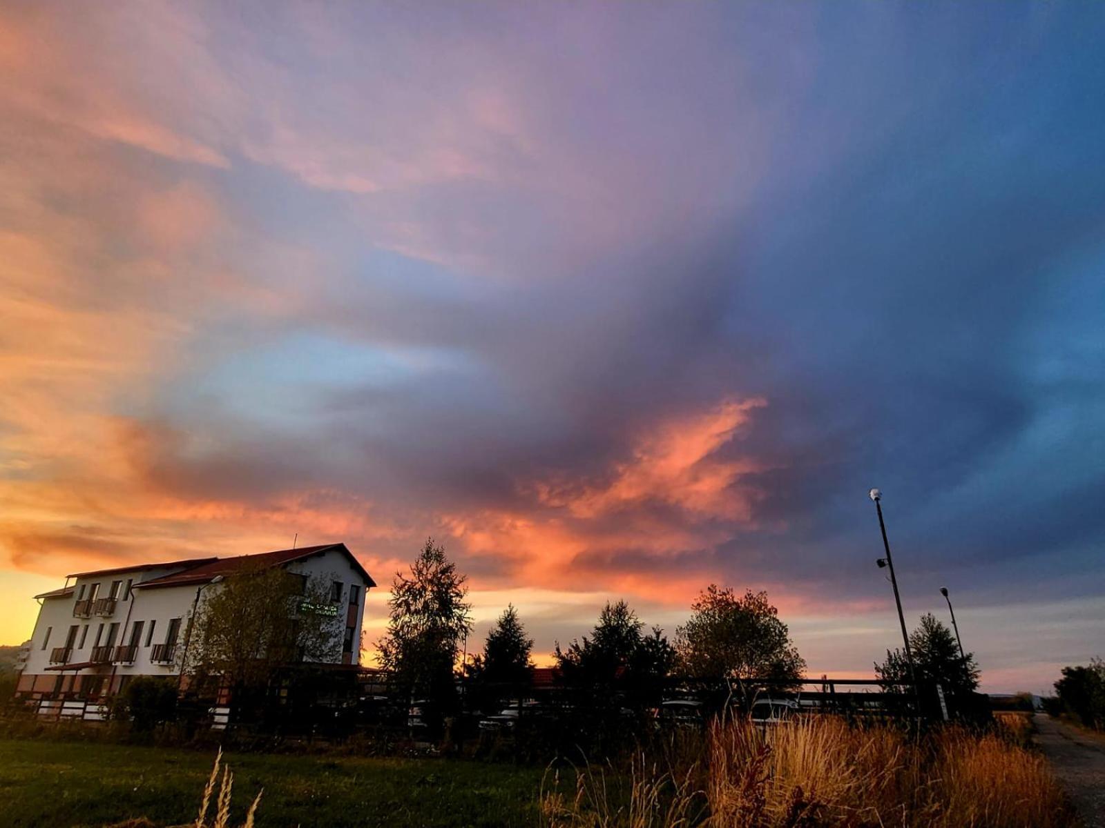 Pensiunea Cetatea Craiului Rîşnov Buitenkant foto
