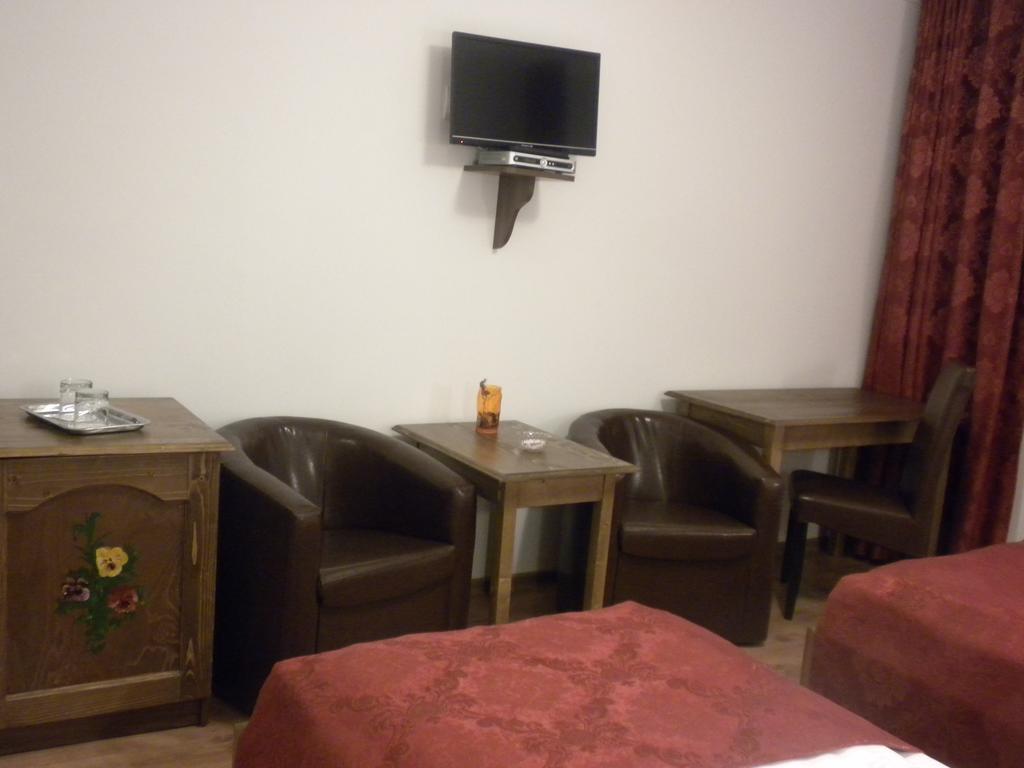 Pensiunea Cetatea Craiului Rîşnov Kamer foto